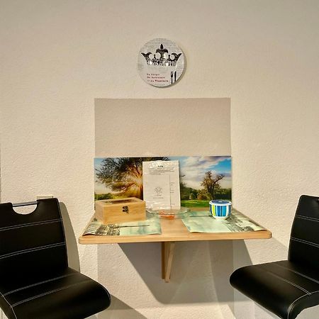 Kleine Auszeit Ferienwohnung Nahe Bosenbergklinik Mit Parkplatz, Haustiere Willkommen Sankt Wendel Luaran gambar